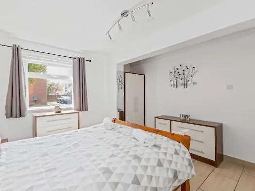 Self Catering Belfast Apartment
