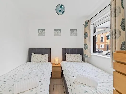 Self Catering Belfast Apartment